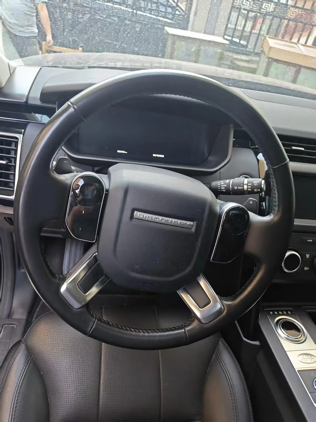 Land Rover Discovery (Imported) 2020 Discovery 53.0 T V6 SE Automatic Gear 5