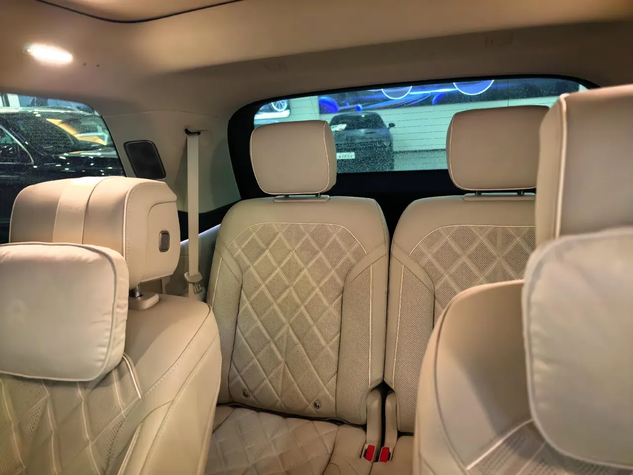 NIO 2026 ES8 6-seat executive deluxe automatic gear 6