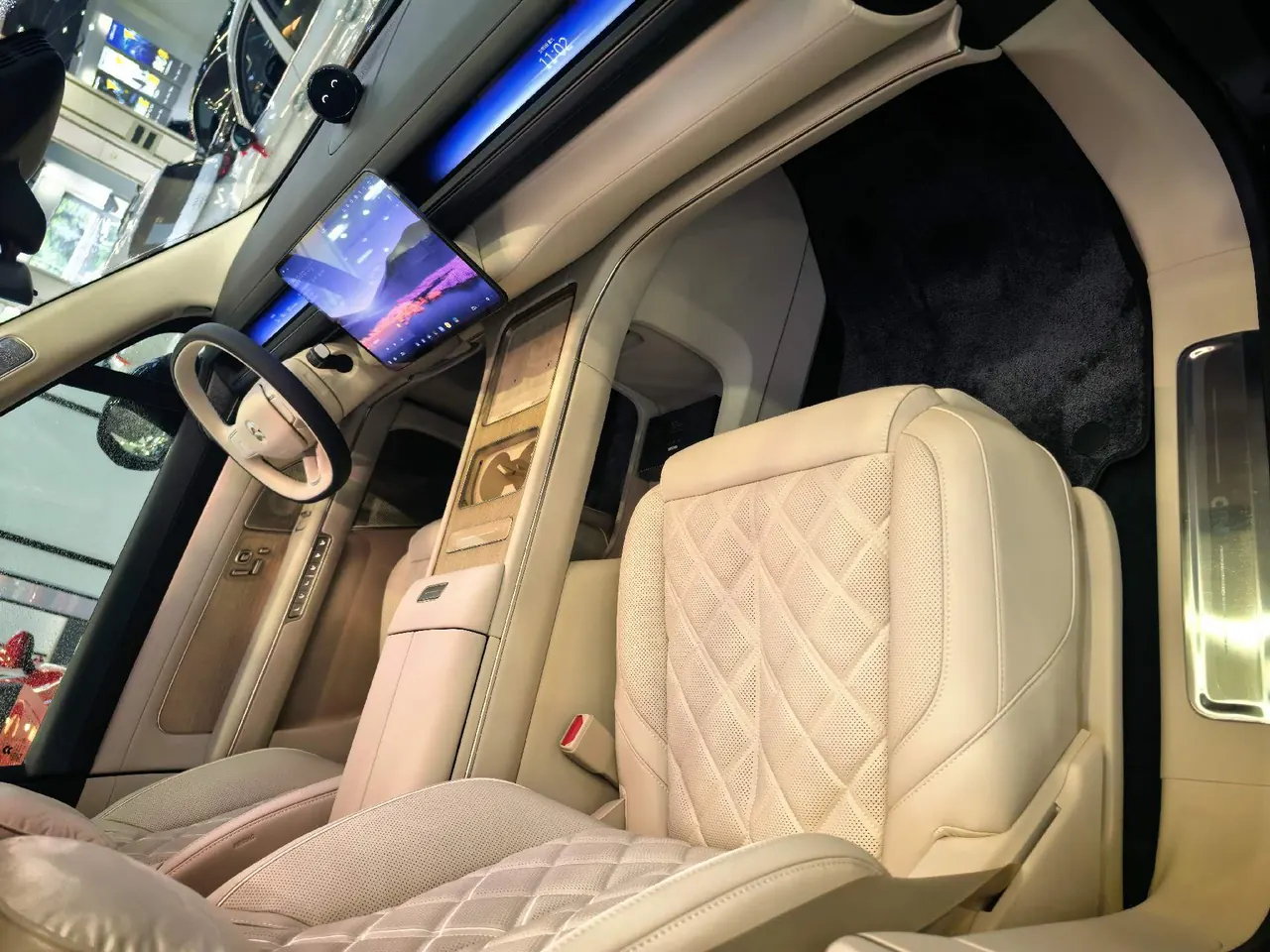 NIO 2026 ES8 6-seat executive deluxe automatic gear 7