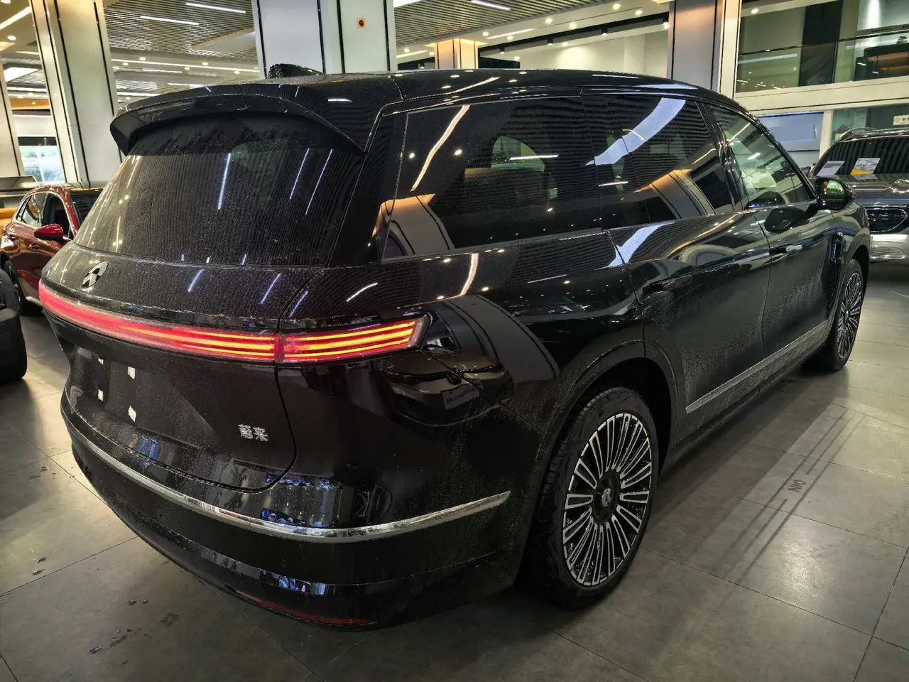 NIO 2026 ES8 6-seat executive deluxe automatic gear 8