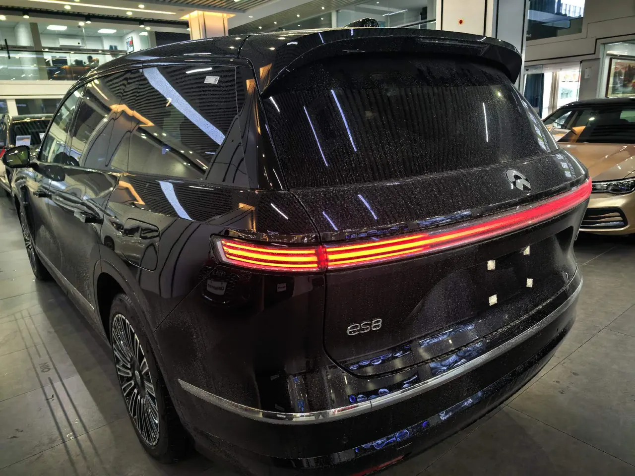 NIO 2026 ES8 6-seat executive deluxe automatic gear 9