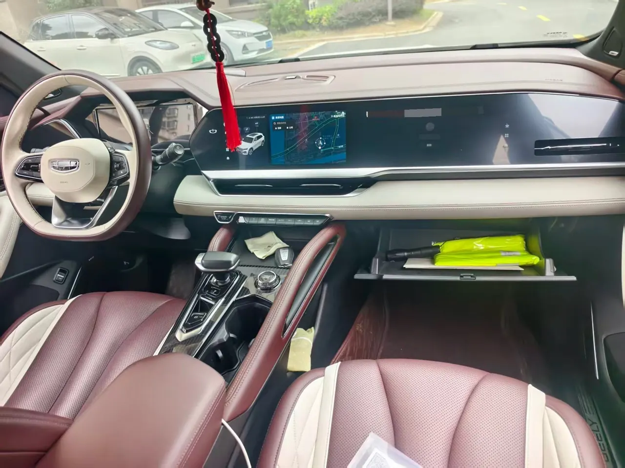 Geely 2021 XingyueL (Monjaro) 2.0TD high-power four-wheel drive noble automatic transmission 3