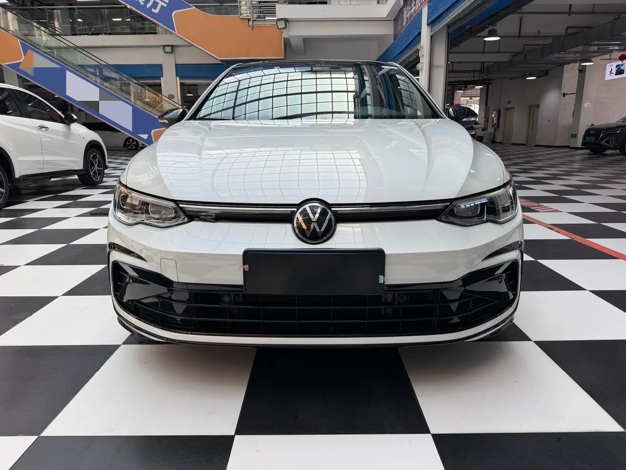 Volkswagen 2021 Golf 8 R-Line 1.4TSI 280TSI Automatic 2