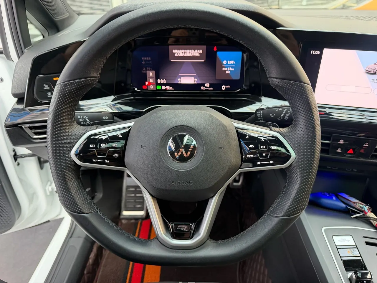 Volkswagen 2021 Golf 8 R-Line 1.4TSI 280TSI Automatic 8