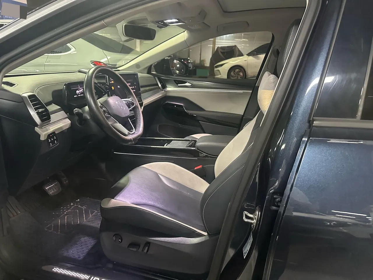 Volkswagen 2021 ID. 6 CROZZ Long Endurance PURE Edition Automatic Transmission 4