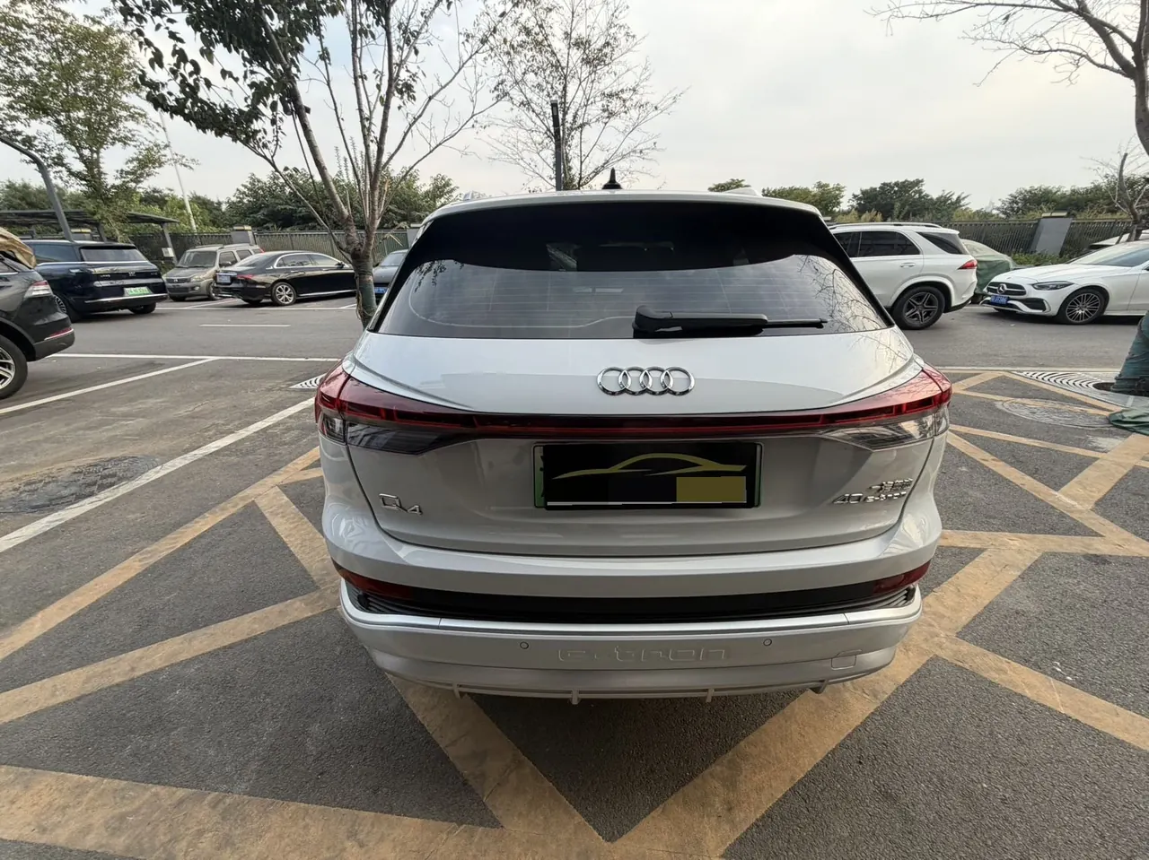Audi 2023 Q4 e-tron 40 Creation Edition Automatic Gear 4