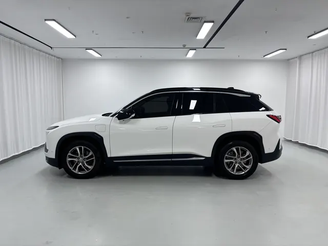 NIO 2020 ES 6 600KM Sports Edition Automatic Gear 2