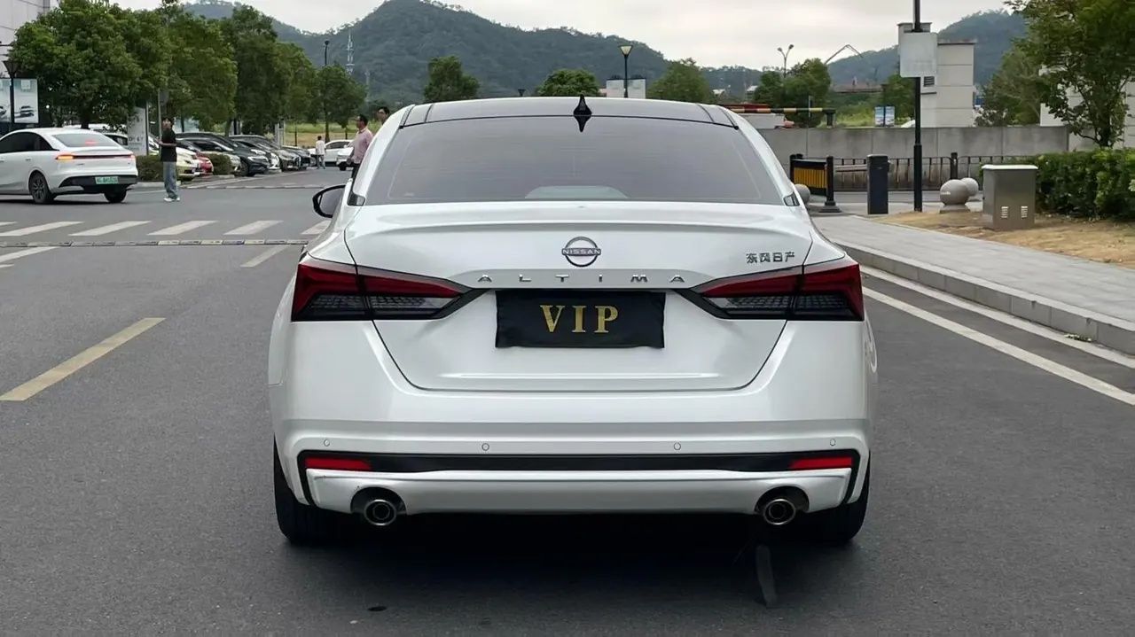 Nissan 2022 Teana 2.0 Stepless XL-TLS Pleasant Edition Automatic Gear 5