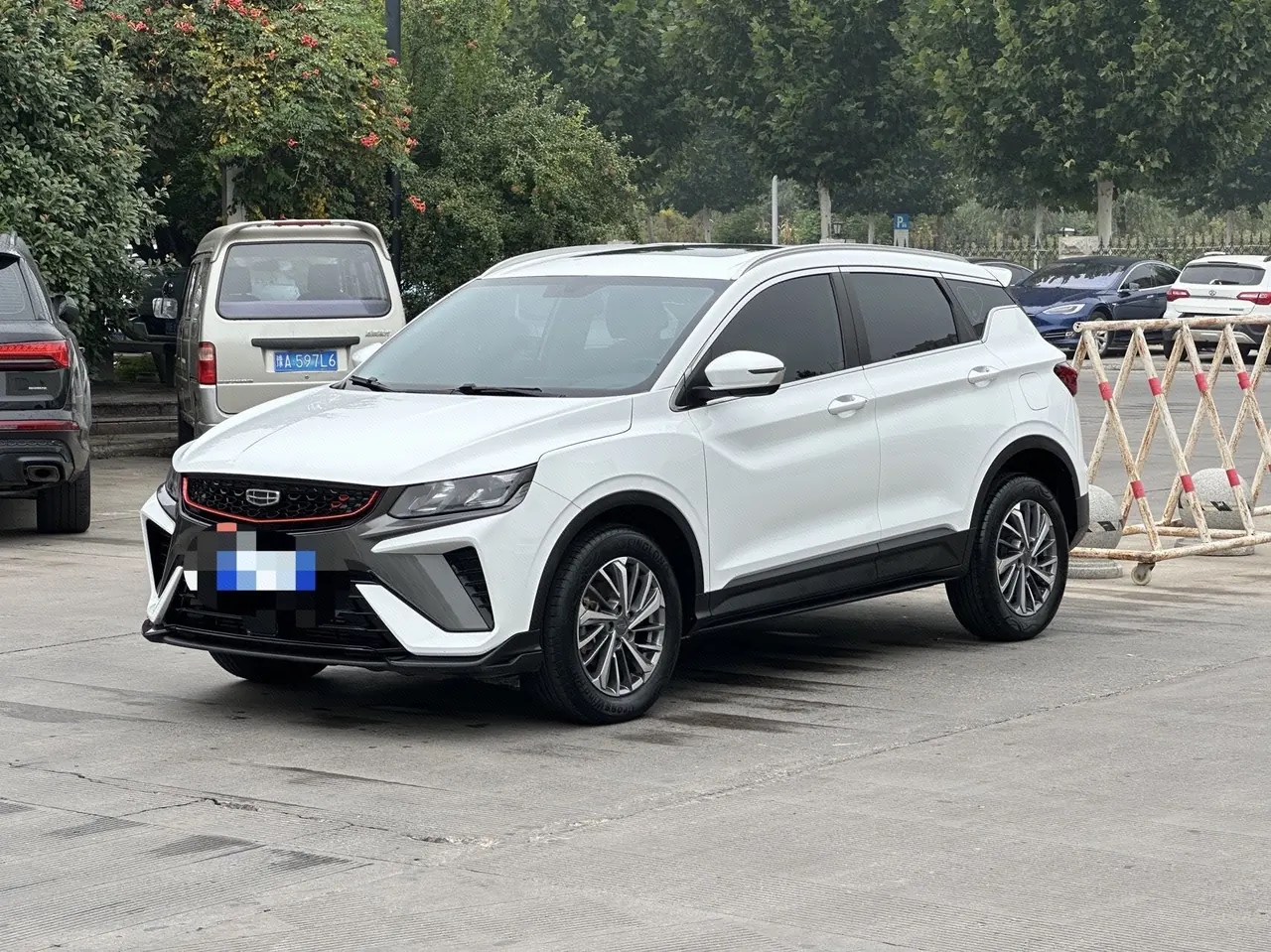 Open image lightbox: Geely 2021 Plantronics 1.4T Platinum Edition Automatic Gear