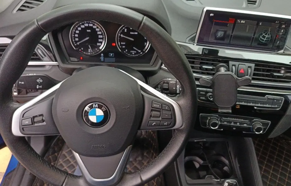 BMW 2021 X1 sDrive20Li 1.5T fashion automatic gear 4