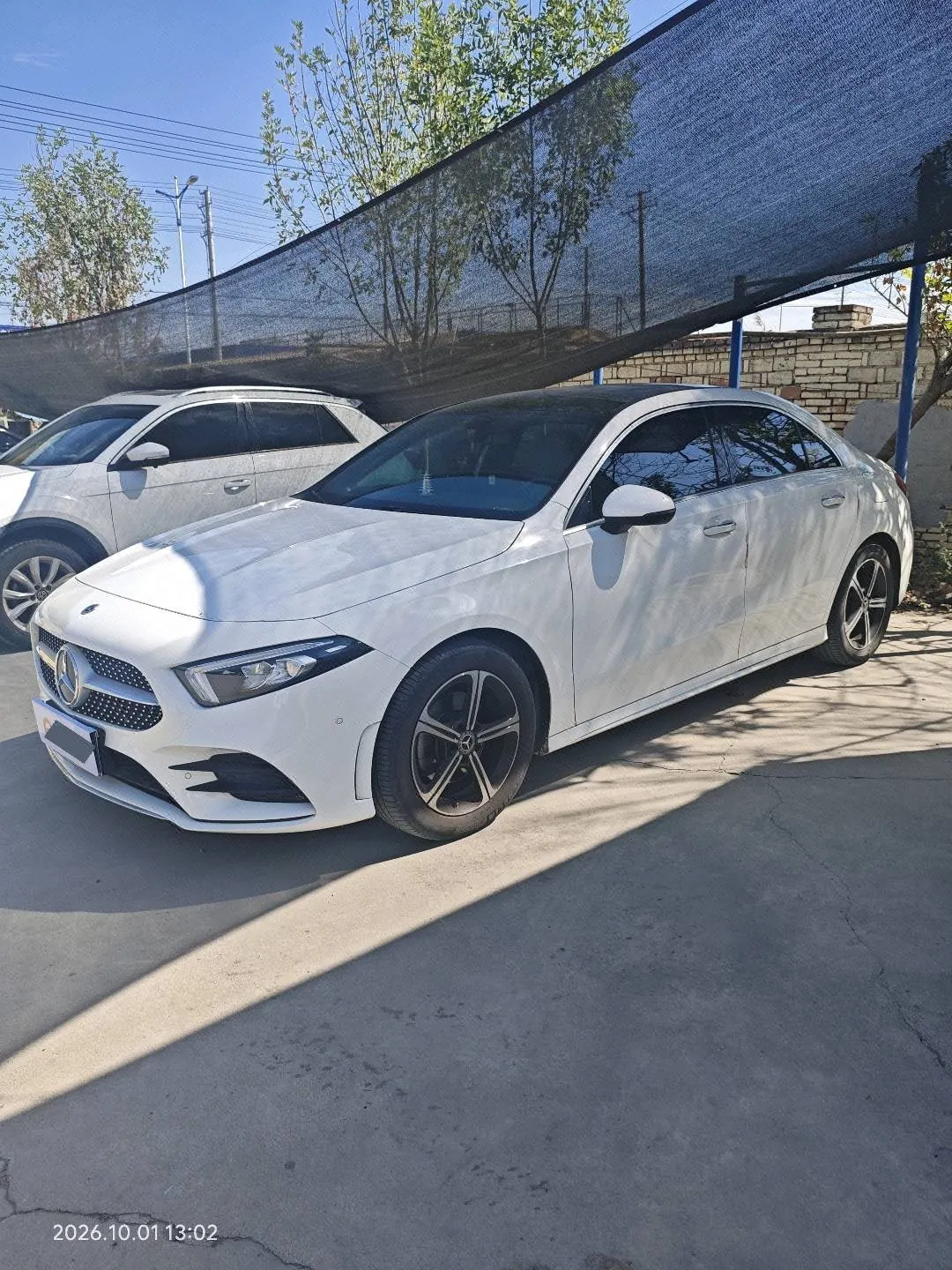 Открыть галерею: Mercedes Benz Class A 2023 A 200 L 1.3T Fashion Automatic Gear