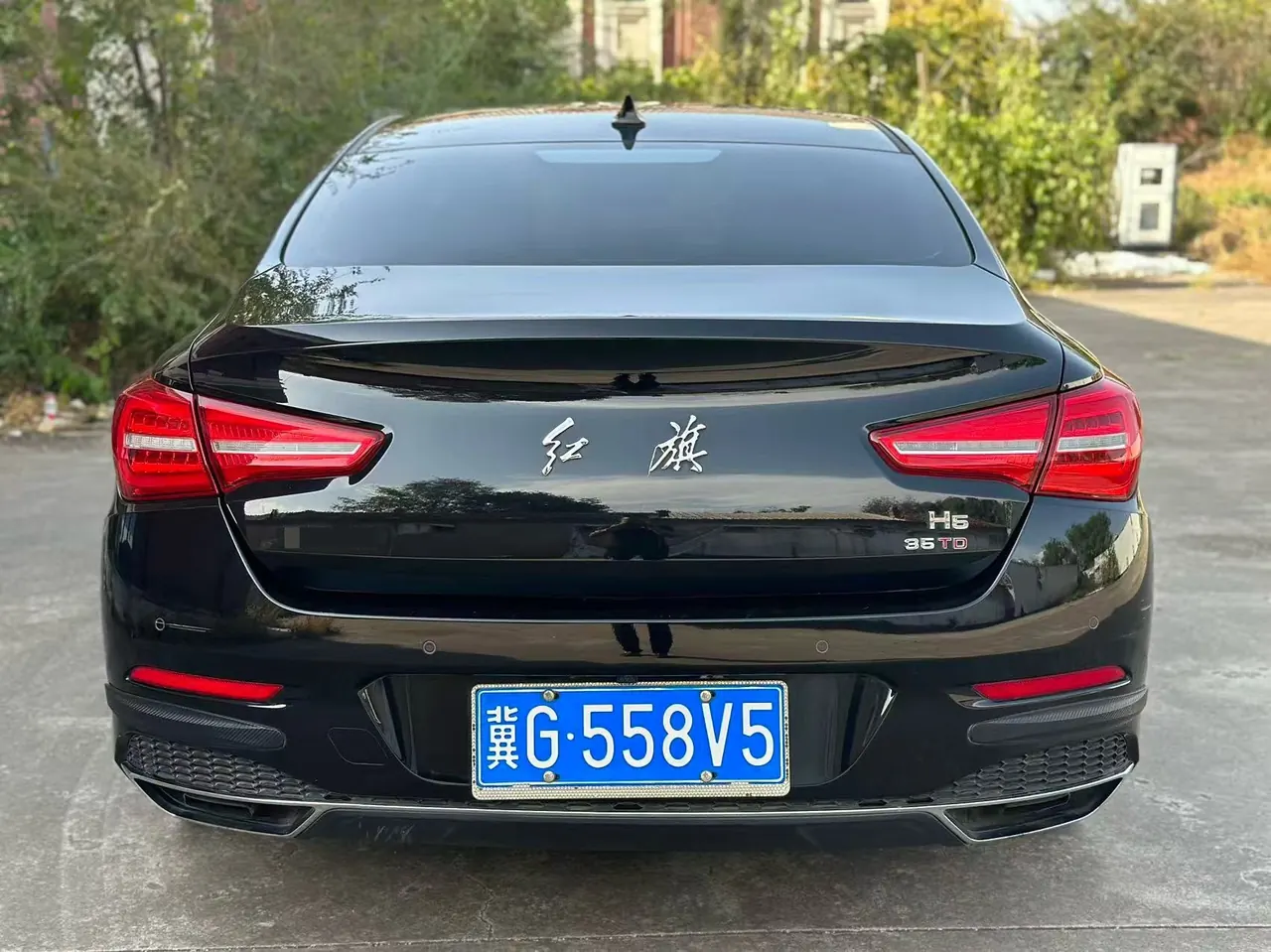 HongQi 2020 H5 1.8TD Zhilian Flag Edition Automatic Gear 8