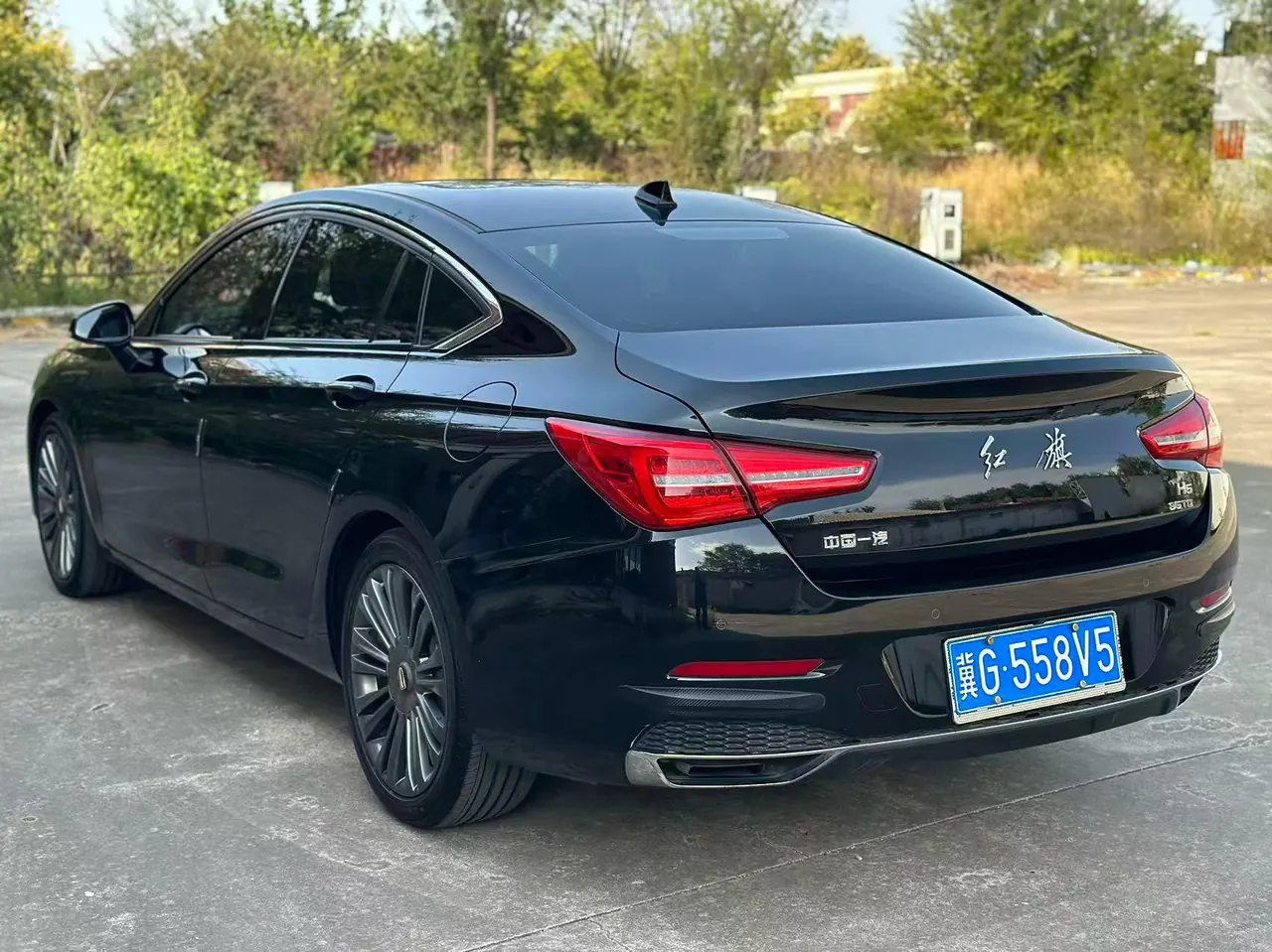 HongQi 2020 H5 1.8TD Zhilian Flag Edition Automatic Gear 9