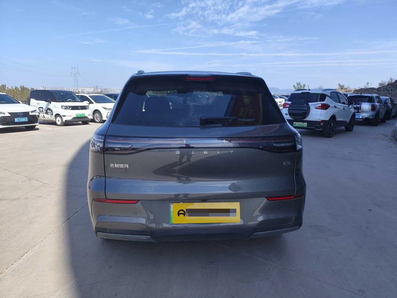 Geely Galaxy 2026 E 5 610km Discovery Edition Automatic Gear 3