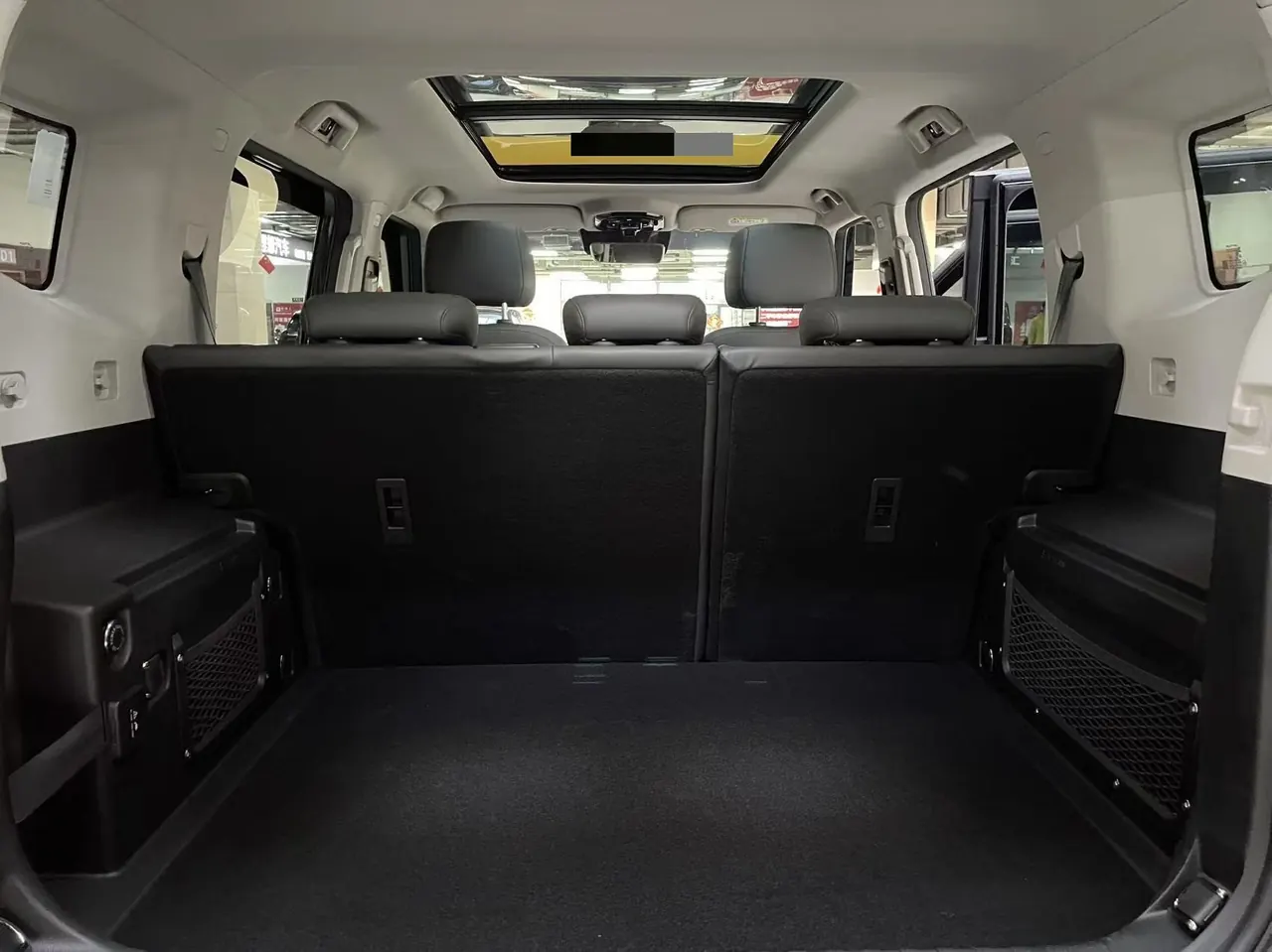 Jetour 2023 Traveler 2.0T Four-Wheel-Drive Cross-Country PRO Automatic 15