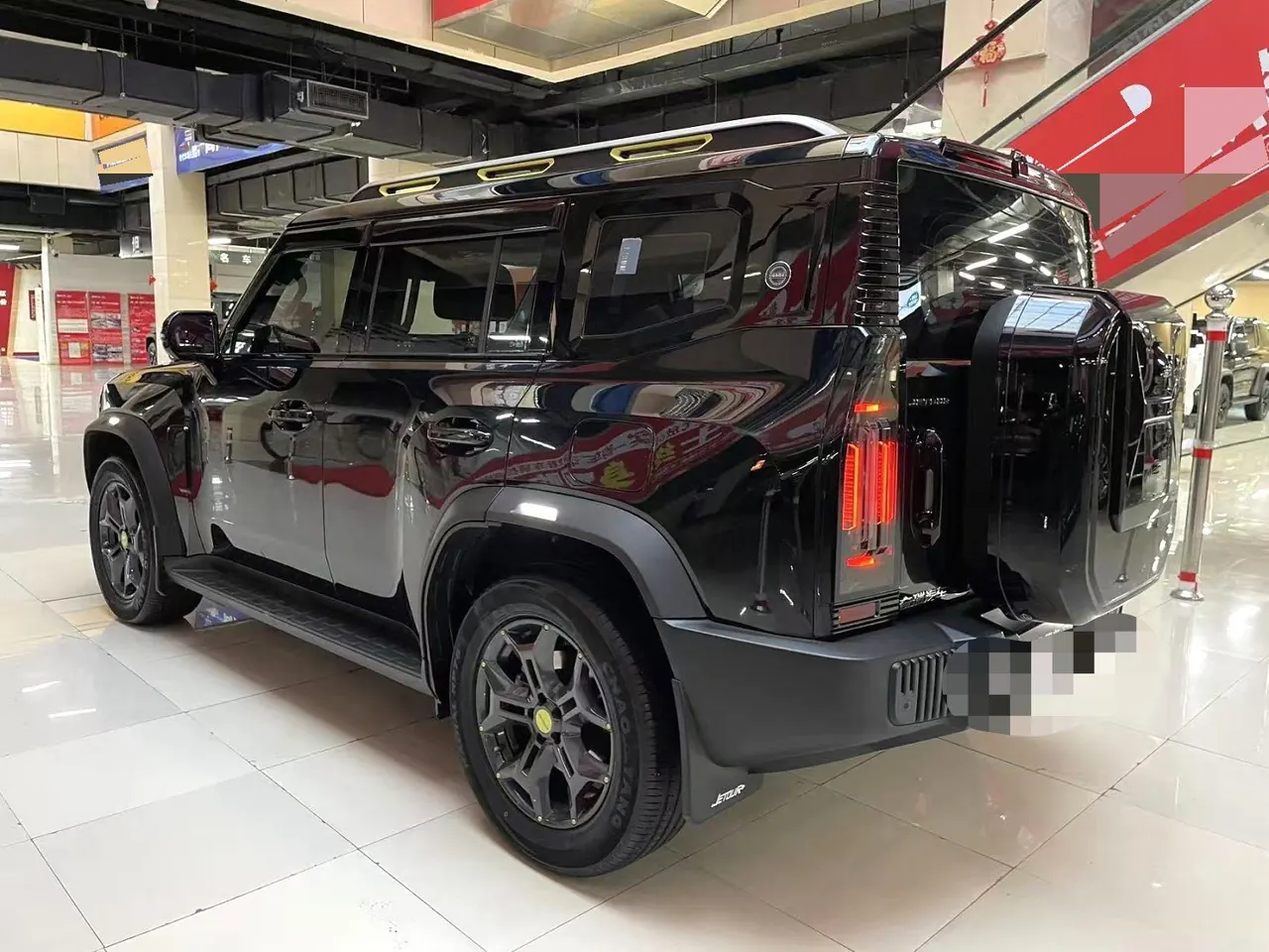 Jetour 2023 Traveler 2.0T Four-Wheel-Drive Cross-Country PRO Automatic 4