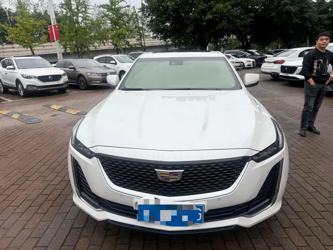 Cadillac 2023 CT5 2.0T 28T Luxury (Standard Edition) Automatic Gear 2