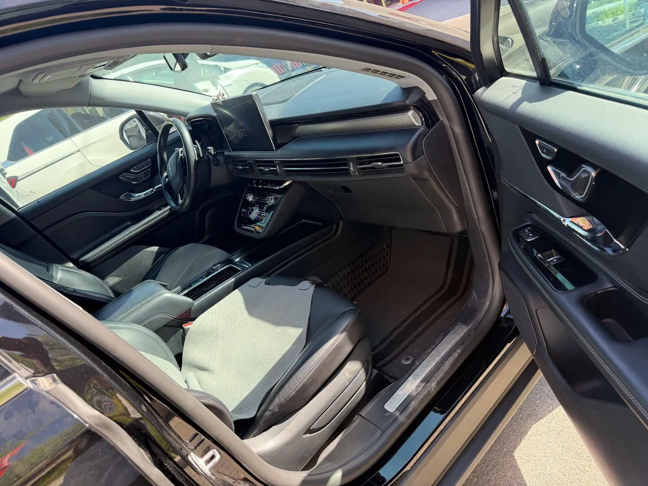 Lincoln adventurer new energy 2021 adventurer PHEV 1.5T stepless four-wheel drive e-share version automatic gear 2