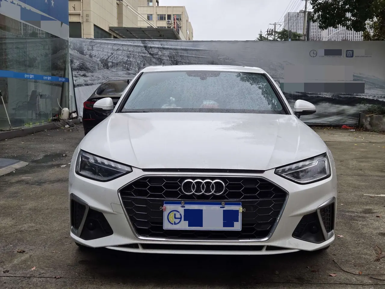 Audi 2020 A4L 2.0TFSI 40TFSI Fashion Dynamic Automatic 2