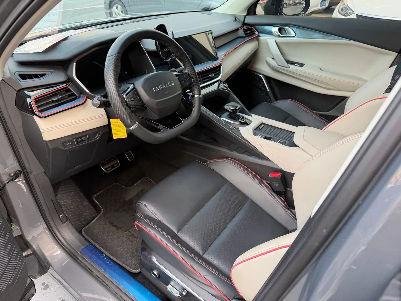LYNK&amp;CO 2020 LYNK&amp;CO 06 1.5TD Plus automatic gear 3