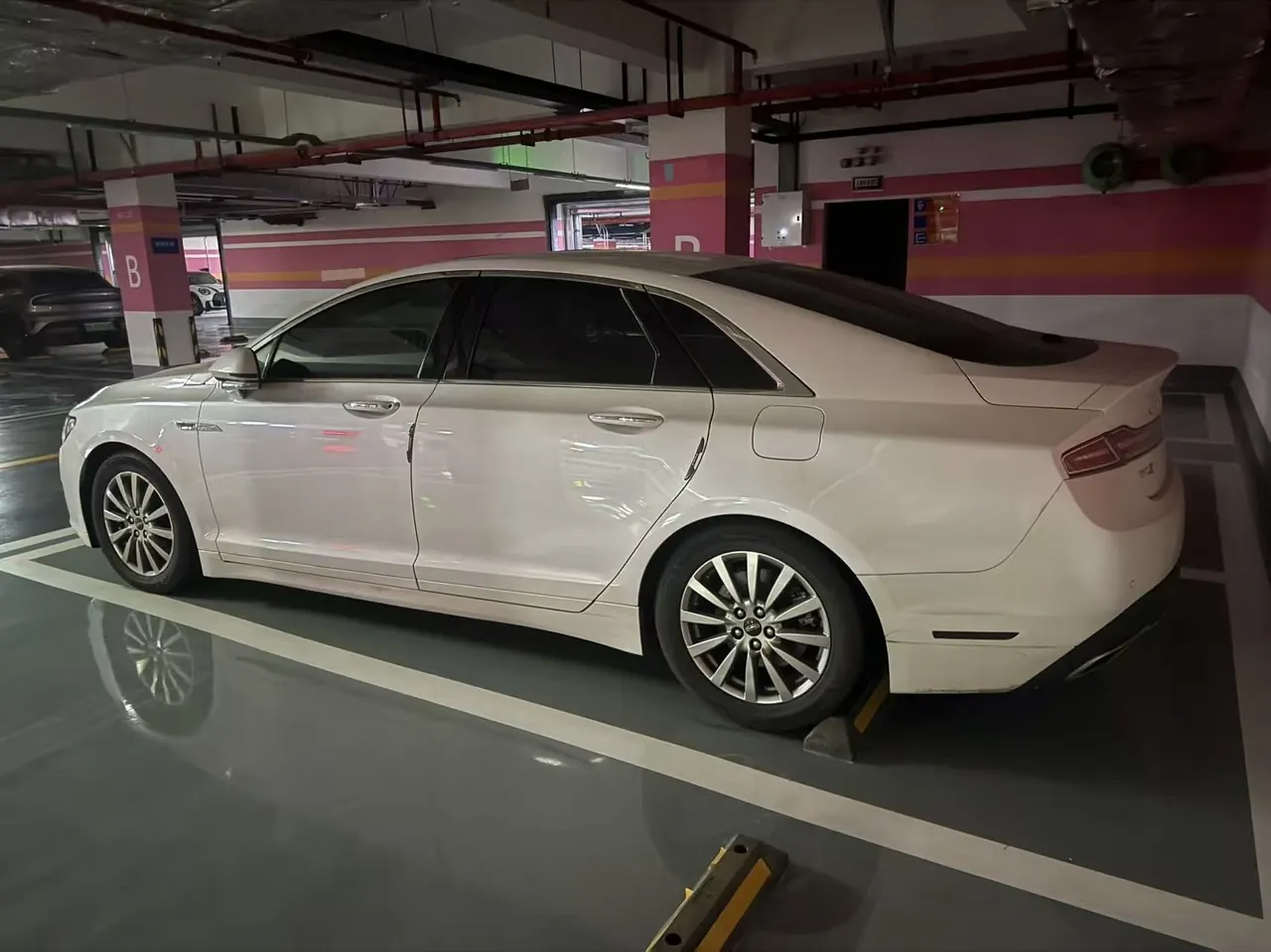 Lincoln MKZ (Imported) 2020 MKZ 2.0T Exclusive Edition Automatic Gear 2