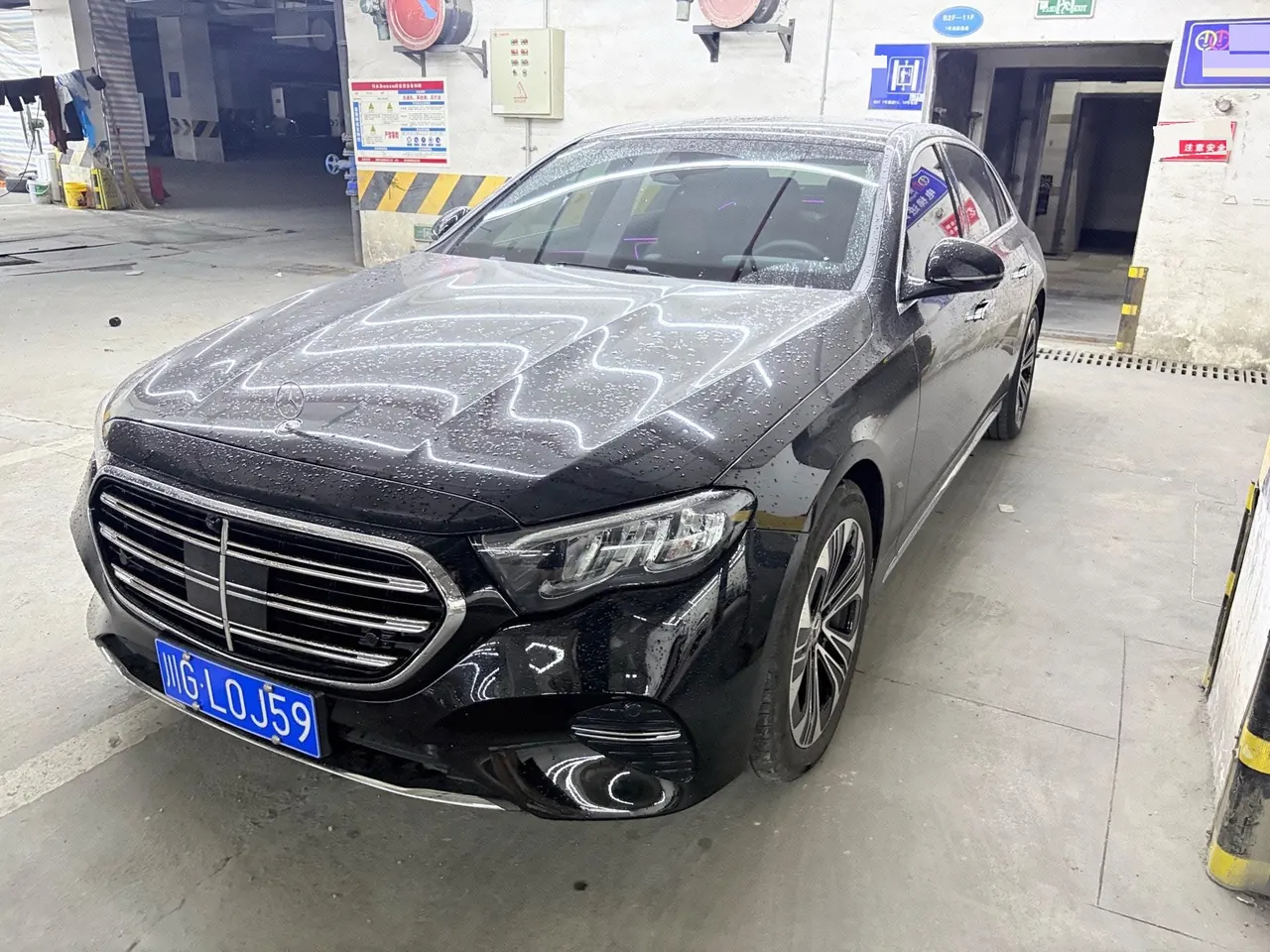 Открыть галерею: Mercedes Benz E Class 2026 E 300 L 48V 2.0T Luxury (Modified) Automatic Gear