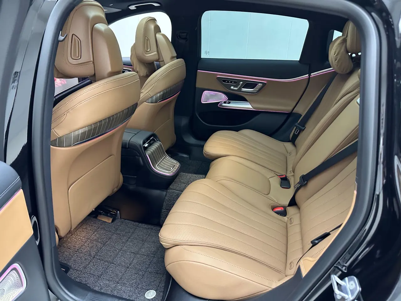 Mercedes Benz E Class 2026 E 300 L 48V 2.0T Luxury (Modified) Automatic Gear 3