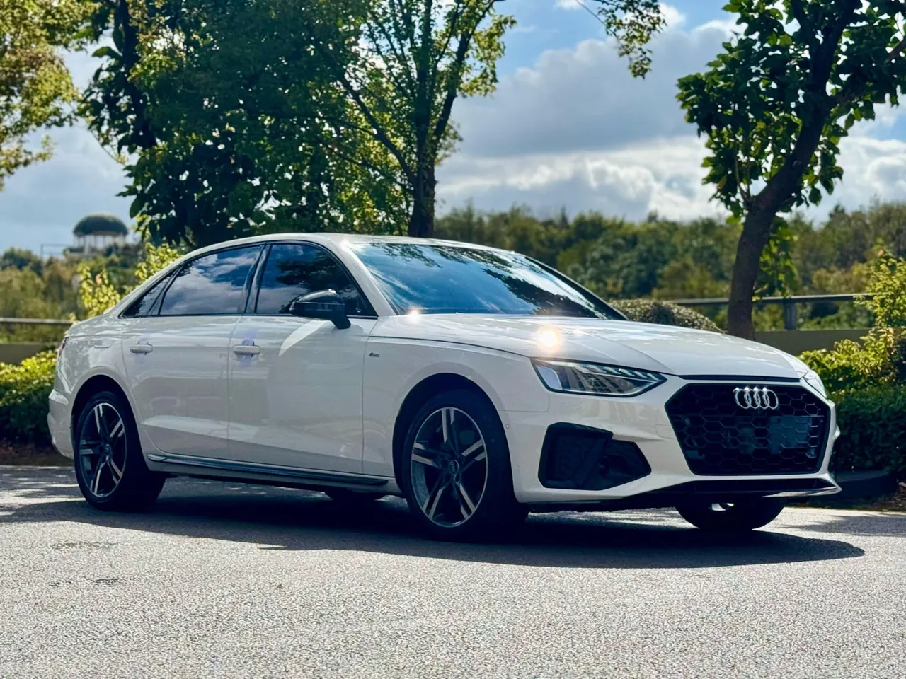 Audi 2023 A4L 2.0TFSI 40TFSI Deluxe Dynamic Automatic 3
