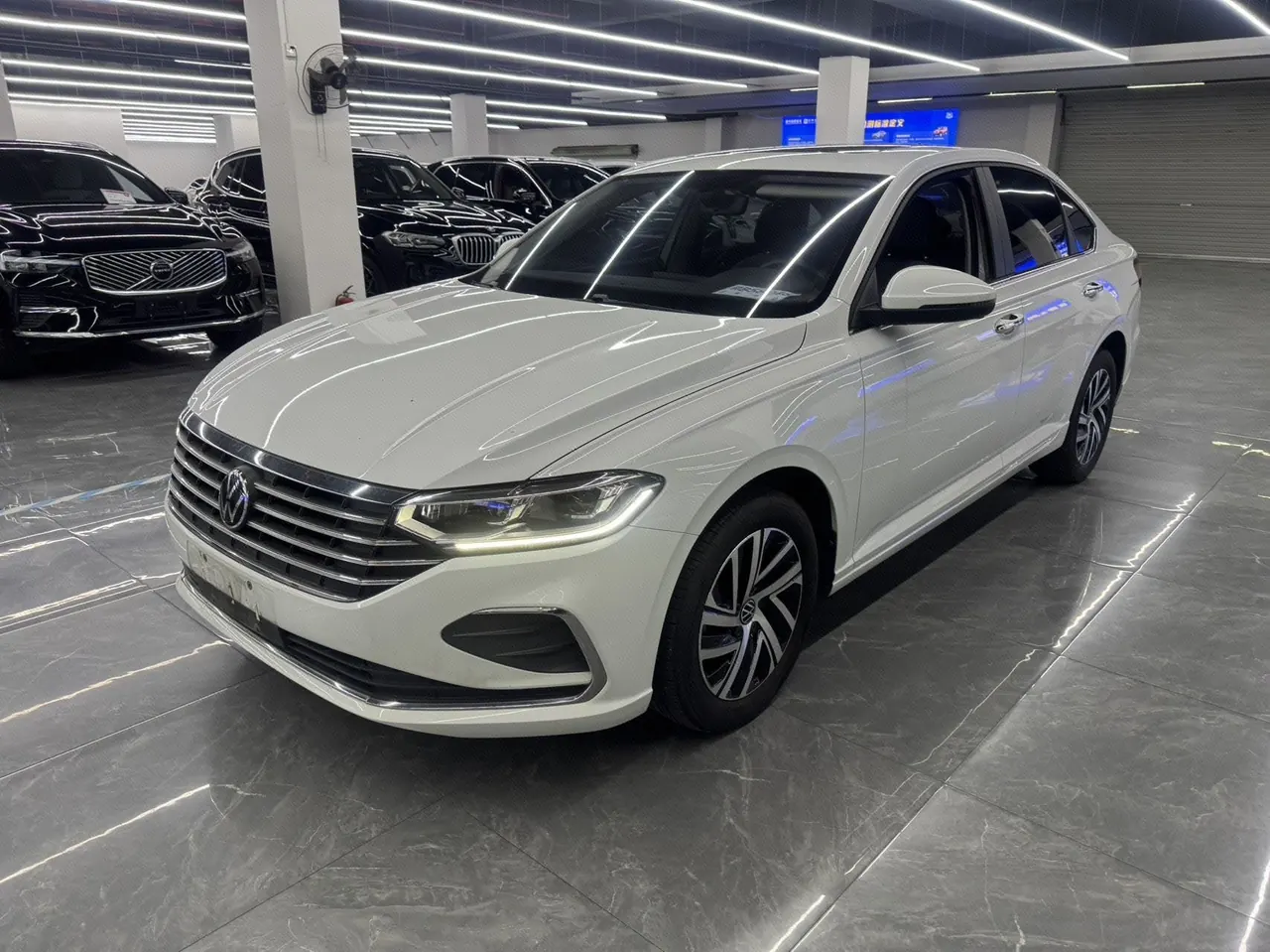 Open image lightbox: Volkswagen 2023 Lavida 1.4TSI 280TSI Full Escape Automatic Gear