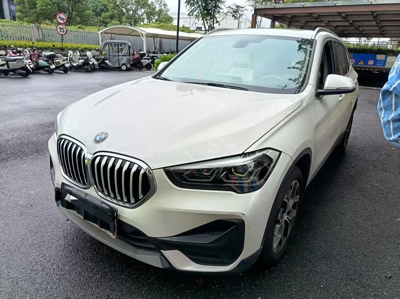Open image lightbox: BMW 2021 X1 sDrive25Li 2.0T Leading Automatic Gear