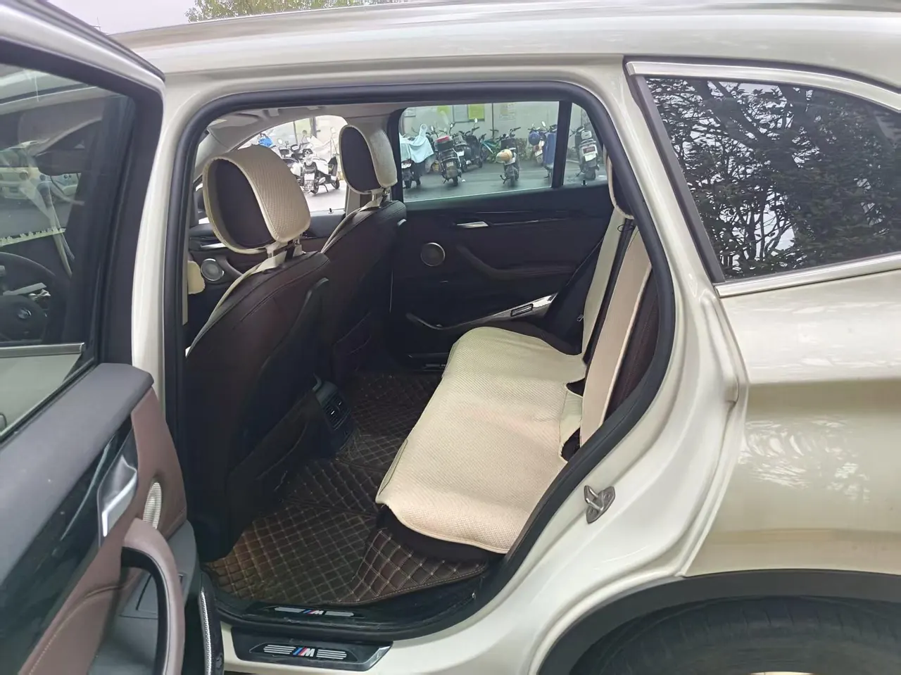 BMW 2021 X1 sDrive25Li 2.0T Leading Automatic Gear 5