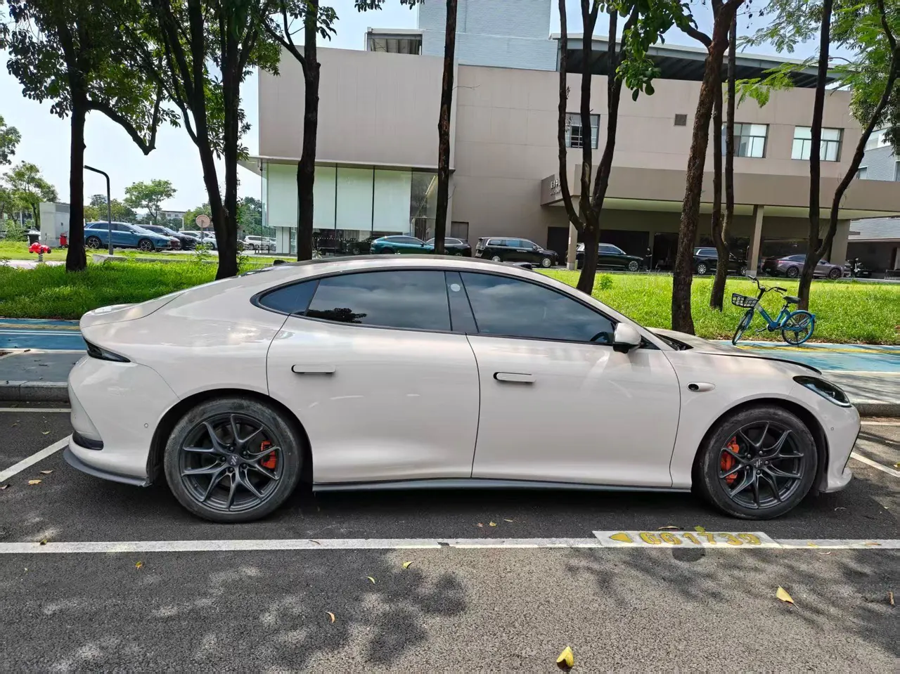 IM 2024 IM L6 Max Standard Edition Automatic Gear 8