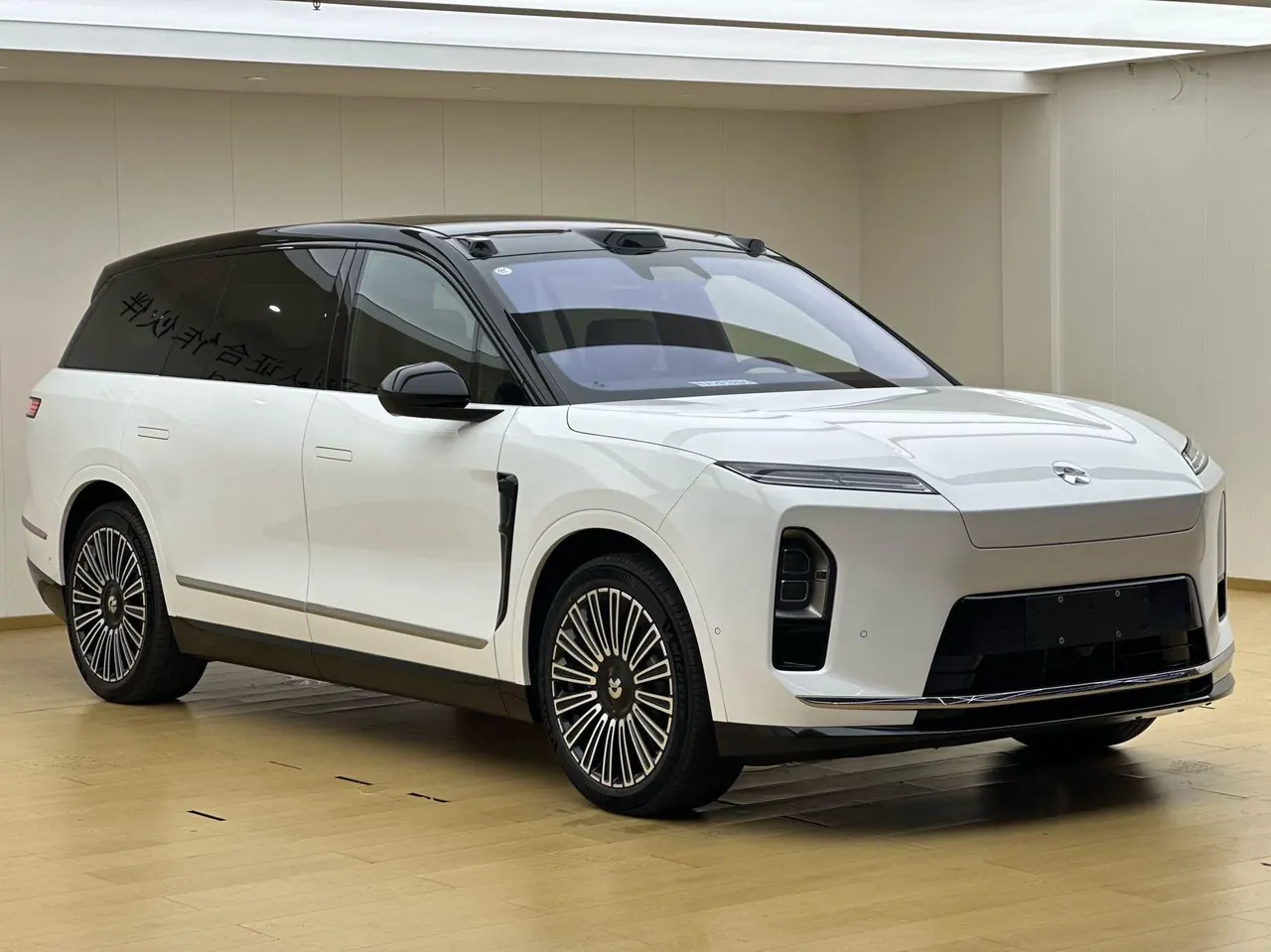 NIO 2026 ES8 5-seat Executive Deluxe Automatic Gear 3