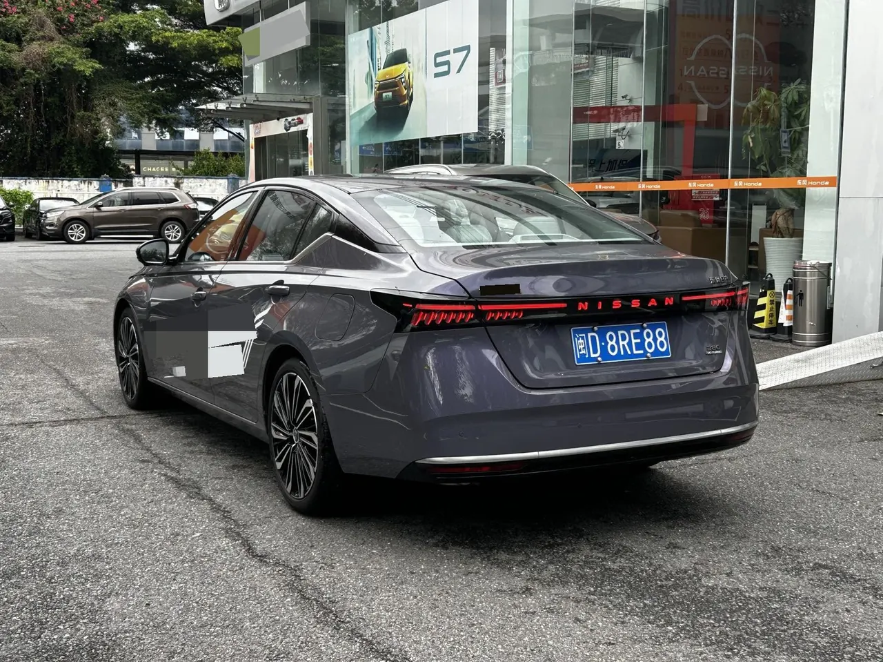 Nissan 2026 Teana 2.0T Stepless Hongmeng Cockpit Flagship Automatic Gear 3