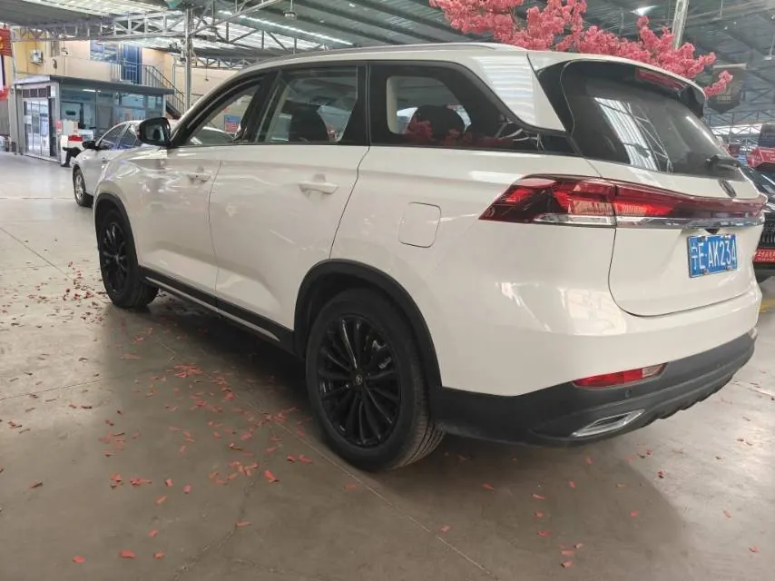 ChangAn 2026 CS75 PRO 1.5T exclusive 7-seat automatic gear 3