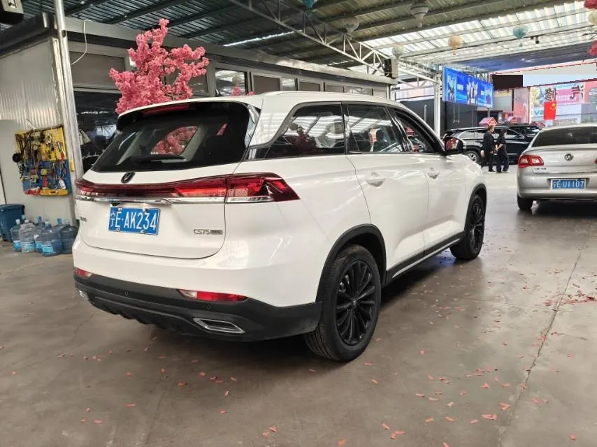 ChangAn 2026 CS75 PRO 1.5T exclusive 7-seat automatic gear 4