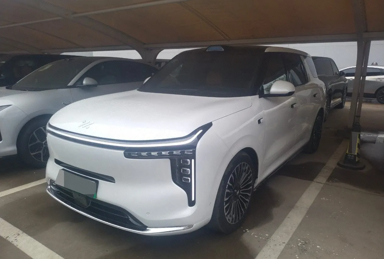 Open image lightbox: IM 2026 IM LS8 52 Max Luxury Six-seat Automatic Gear