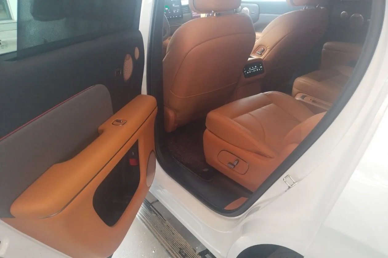IM 2026 IM LS8 52 Max Luxury Six-seat Automatic Gear 4