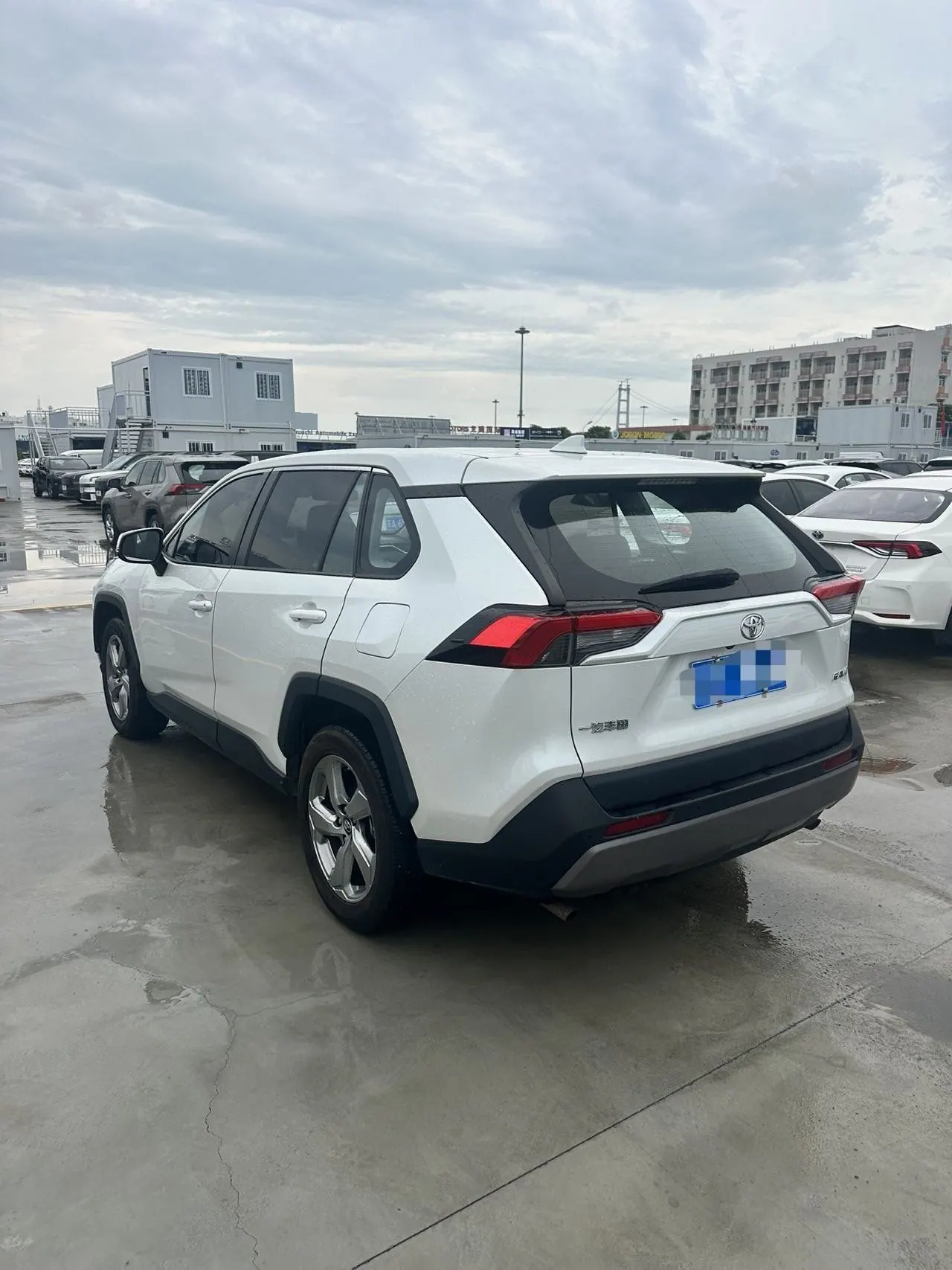 Toyota 2022 RAV4 Rongbo 2.0 Stepless Two-Drive Fashion Plus Edition Automatic Gear 5