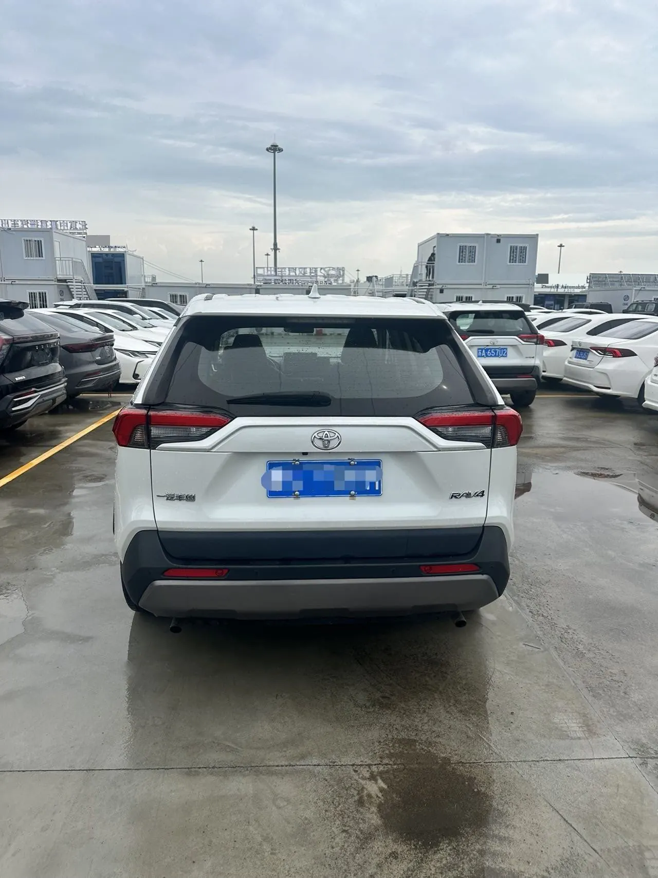 Toyota 2022 RAV4 Rongbo 2.0 Stepless Two-Drive Fashion Plus Edition Automatic Gear 6
