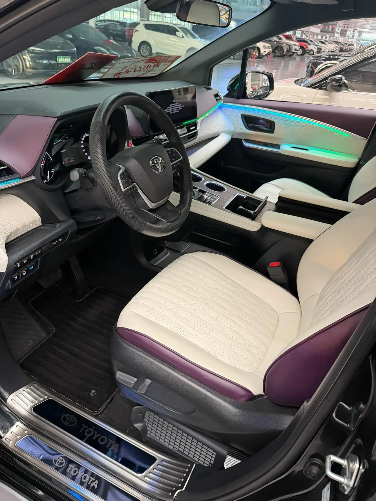 Toyota 2026 Grevia HYBRID 2.5 Stepless Comfort Edition Automatic Transmission 3