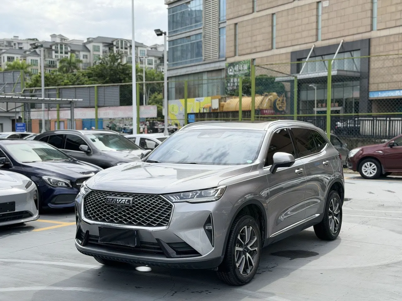Открыть галерею: Haval 2022 H6 1.5T Two-Drive Max Automatic