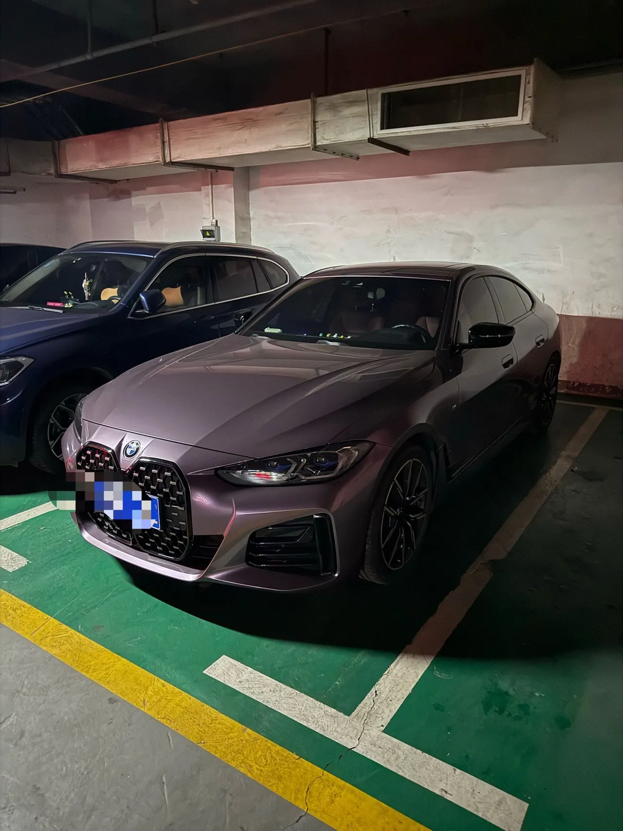 Open image lightbox: BMW 4 Series (Imported) 2022 425i Four-Door Coupe 2.0T M Sports Obsidian Night Suit Automatic Gear