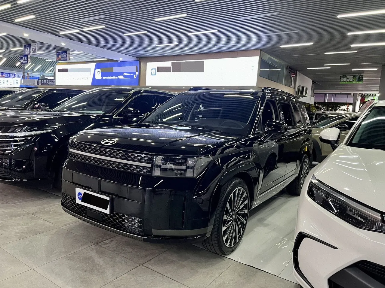 Hyundai 2024 Shengda 2.0T Connoisseur Pro Max Automatic - View 1