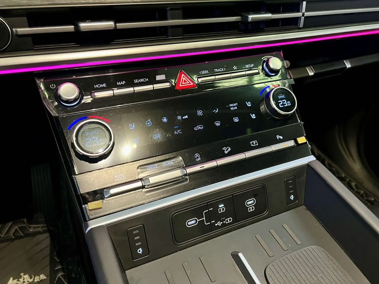 Hyundai 2024 Shengda 2.0T Connoisseur Pro Max Automatic 17