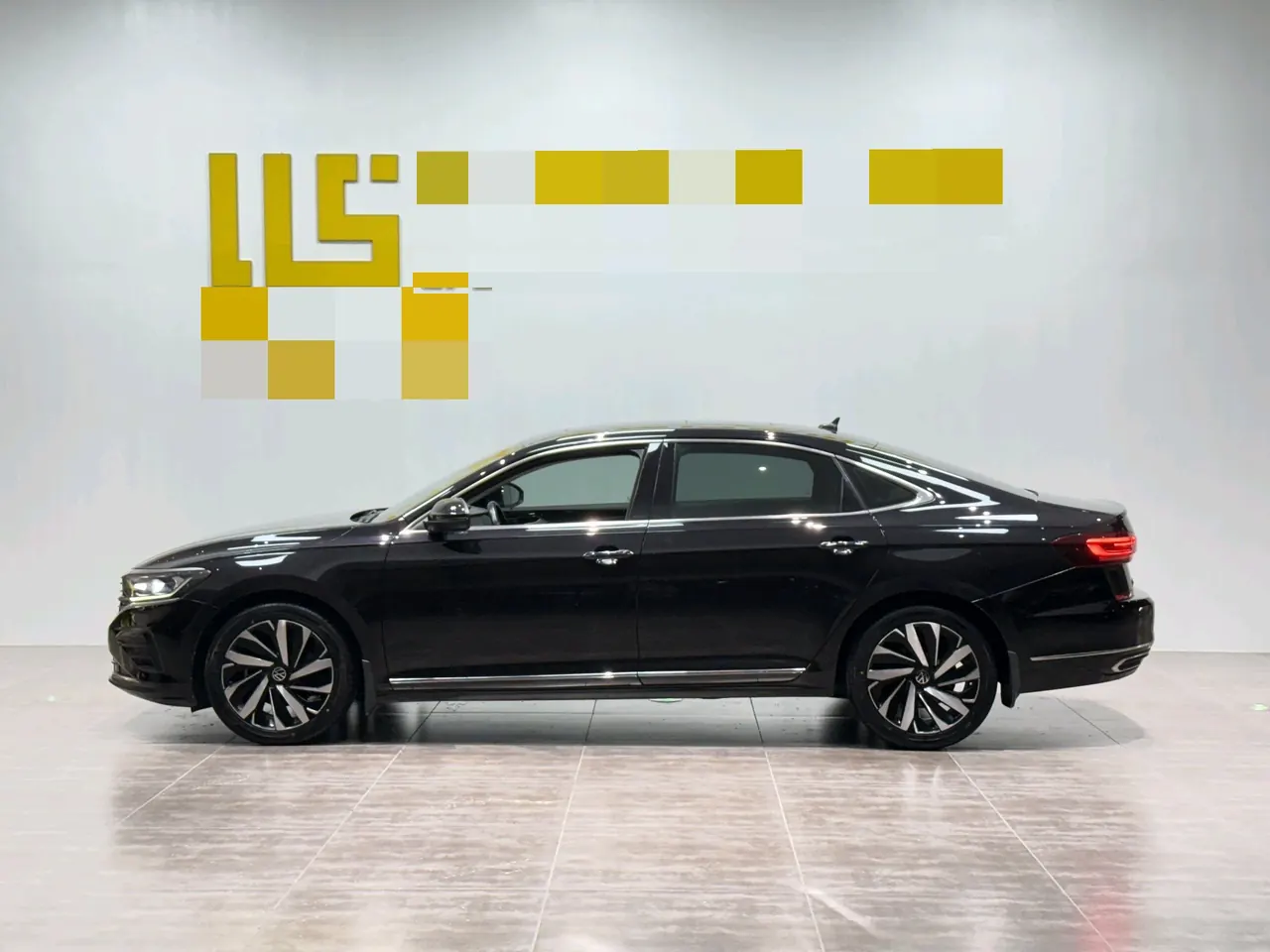 Volkswagen 2022 Passat 2.0TSI 330TSI Elite Edition Automatic 3