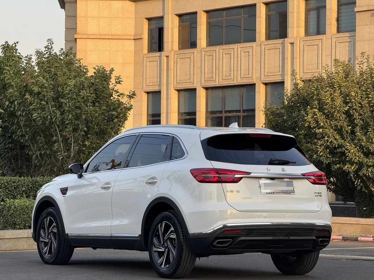 HongQi 2022 HS5 2.0T Zhilian Flag Edition Automatic Gear 7