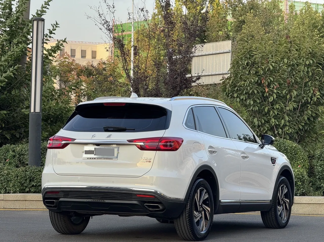 HongQi 2022 HS5 2.0T Zhilian Flag Edition Automatic Gear 9