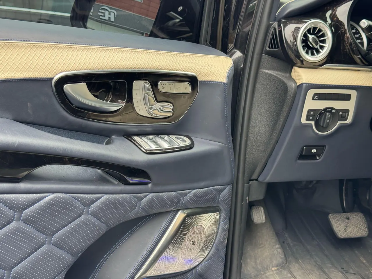 Mercedes Benz 2021 Vito 2.0T Business Edition 7-seat Automatic Gear 3