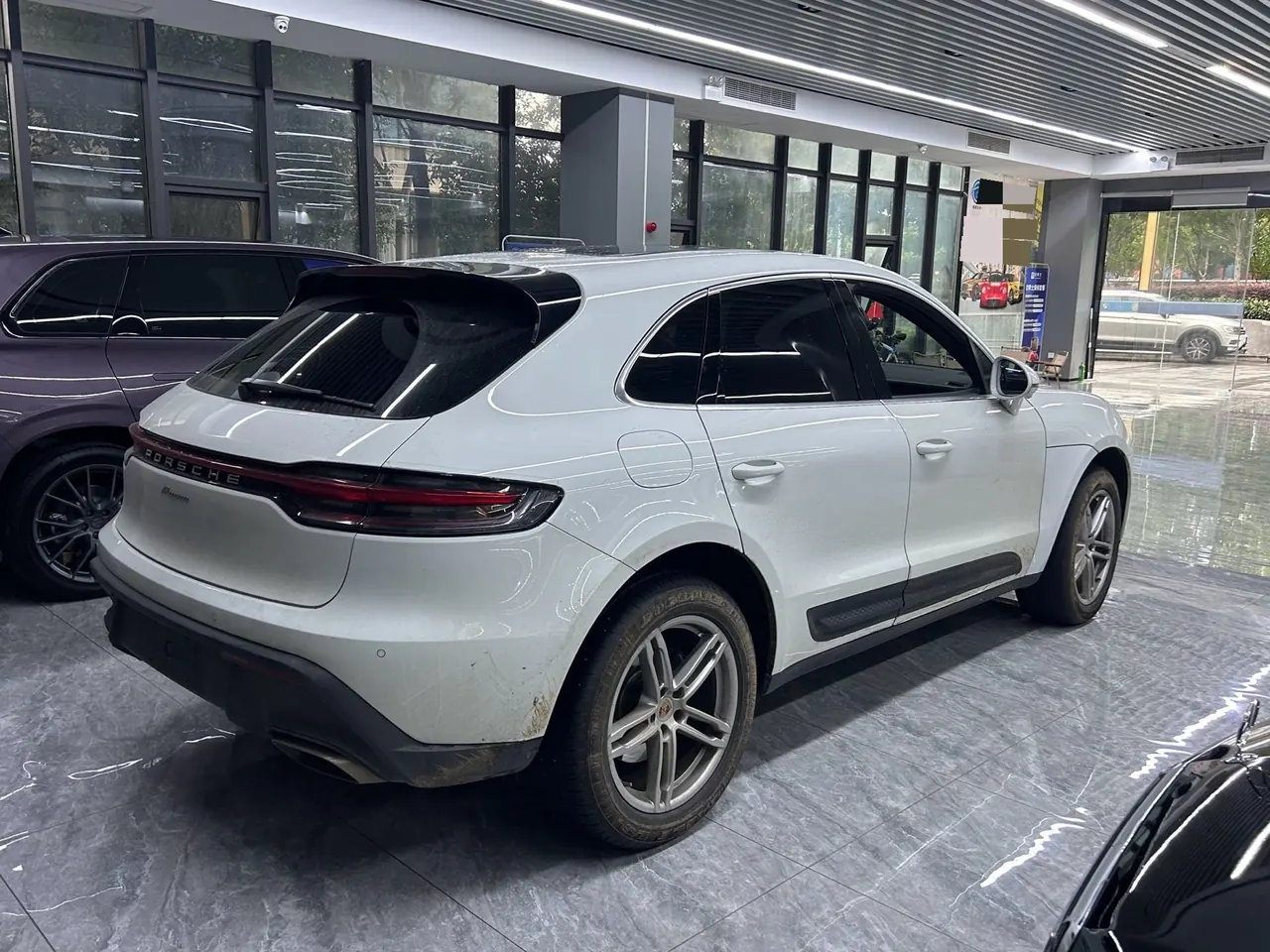 Porsche Macan (Imported) 2024 Macan 2.0T Automatic Gear 3